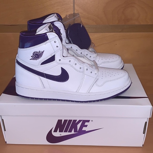 WMNS Air Jordan 1 High OG “Court Purple” 7.5W - Picture 2 of 6